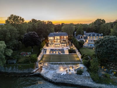Luxury estate at 140 Secord Lane, Burlington, ON — photo 2