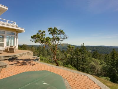 Luxury estate at 4699 Kerryview Drive, Victoria, BC — photo 23