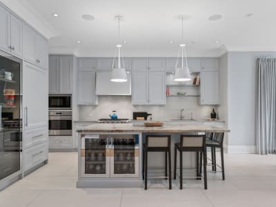 Luxury estate at 221 Dunvegan Road, Toronto, ON — photo 7