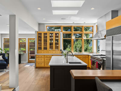 Luxury estate at 837 Mount Royal Drive, Kelowna, BC — photo 5