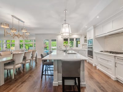 Luxury estate at 3087 Lakeshore Road, Burlington, ON — photo 10