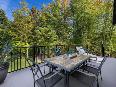 Luxury estate at 303 Rue Bergeron Est, Granby, QC — photo 17