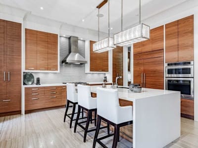 Luxury estate at 15 Vesta Drive, Toronto — photo 4