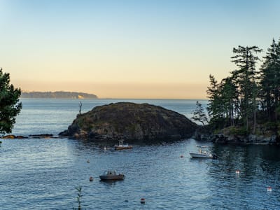 Luxury estate at 239 Shore Lane, Bowen Island, BC — photo 10