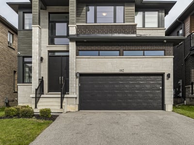 Luxury estate at 102 Greenwich Avenue, Hamilton, ON — photo 3