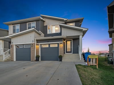 Luxury estate at 158 Carringvue Park Northwest, Calgary, AB — photo 1