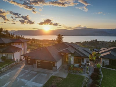 Luxury estate at 5710 Jasper Way, Kelowna, BC — photo 2