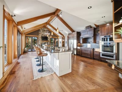 Luxury estate at 5025 Hinrich View, Nanaimo, BC — photo 6