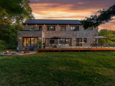 Luxury estate at 1067 Jerseyville Road West, Hamilton, ON — photo 8