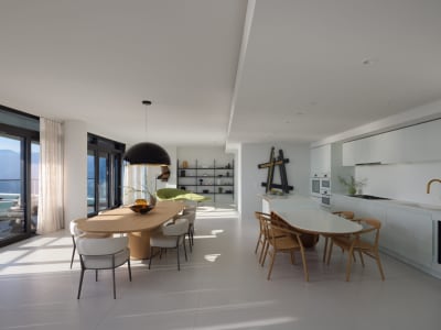 Luxury estate at 1033 Nelson Street, Vancouver, BC — photo 8
