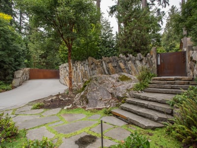 Luxury estate at 3033 Marine Drive, West Vancouver — photo 4