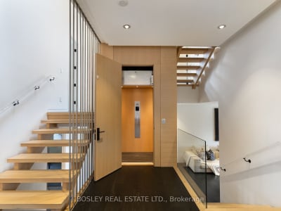 Luxury estate at 47 De Vere Gardens, North York, ON — photo 8