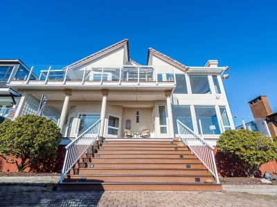 Luxury estate at 13158 13 Avenue, Surrey, BC — photo 4