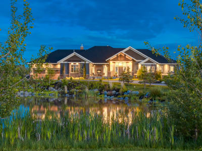 Luxury estate at Calgary — photo 1