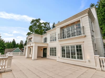 Luxury estate at 735 Saint Andrews Road, West Vancouver, BC — photo 2