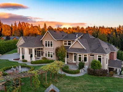 Luxury estate at 12055 265A Street, Maple Ridge, BC — photo 2