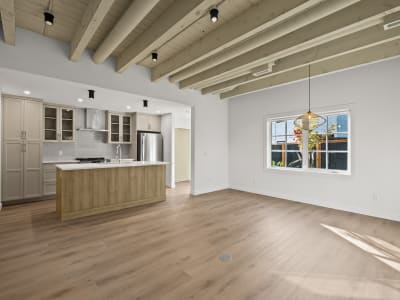 Luxury estate at 1-2957 Conlin Court, Kelowna, BC — photo 10