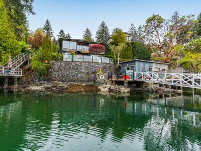 Luxury estate at Brentwood Bay, BC — photo 16