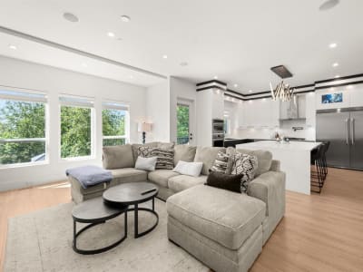 Luxury estate at 13575 Birdtail Drive, Maple Ridge, BC — photo 4