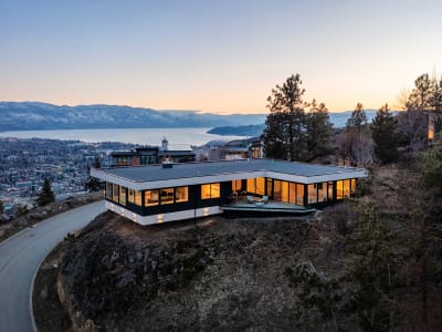 Luxury estate at 1190 Stoneypointe Court, Kelowna, BC — photo 2