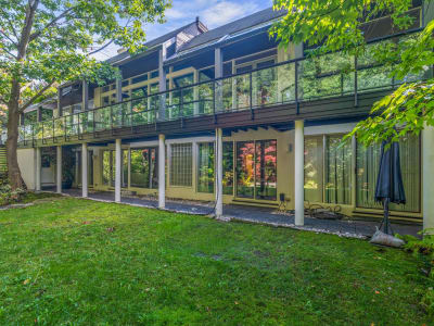 Luxury estate at 18 Timberglade Court, North York, ON — photo 23