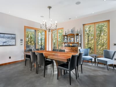 Luxury estate at 5308 Lakeshore Road, Kelowna, BC — photo 11