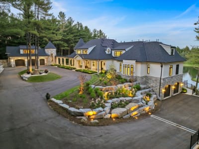 Luxury estate at 15466 The Gore Road, Caledon East, ON — photo 3