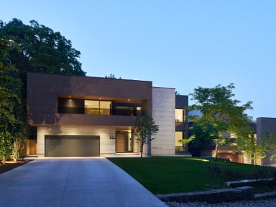 Luxury estate at 11 North Drive, Toronto — photo 1