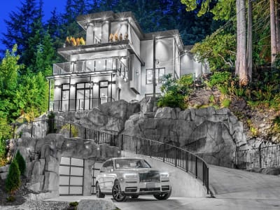 Luxury estate at 594 Craigmohr Drive, West Vancouver — photo 1