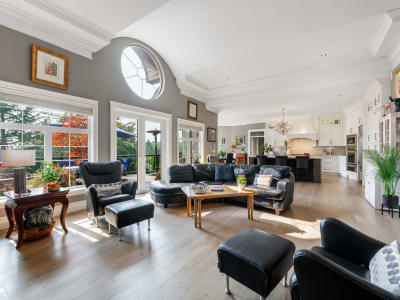 Luxury estate at 18638 54A Avenue, Surrey, BC — photo 9