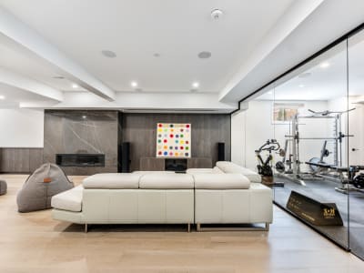 Luxury estate at 2265 Lakeshore Road #3, Burlington, ON — photo 39