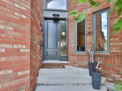 Luxury estate at 5570 McFarren Boulevard, Mississauga, ON — photo 2