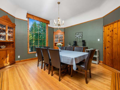 Luxury estate at 2202 26 Street, Vernon, BC — photo 4