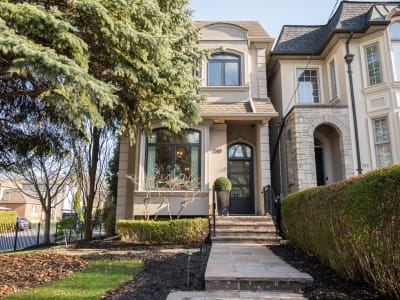 Luxury estate at 249 Bedford Park Avenue, Toronto, ON — photo 2
