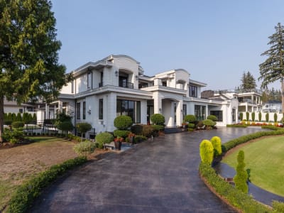 Luxury estate at 13083 57 Avenue, Surrey, BC — photo 36