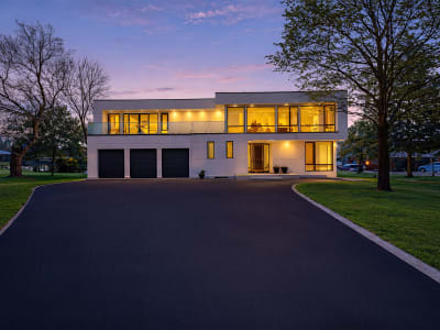Luxury estate at 4511 Guelph Line, Burlington, ON — photo 1