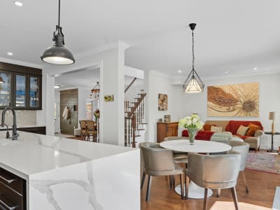 Luxury estate at 47 Livingstone Drive, Hamilton, ON — photo 3