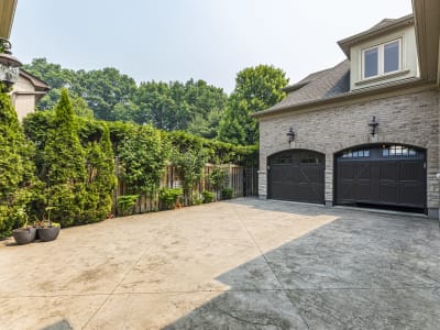 Luxury estate at 115 Rosemary Lane, Ancaster, ON — photo 4