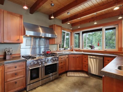 Luxury estate at 2100 Redonda Drive, Quadra Island — photo 6