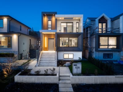 Luxury estate at 838 East 14th Street, North Vancouver, BC — photo 1