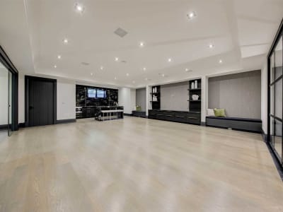 Luxury estate at 211 Glencairn Avenue, Toronto — photo 18