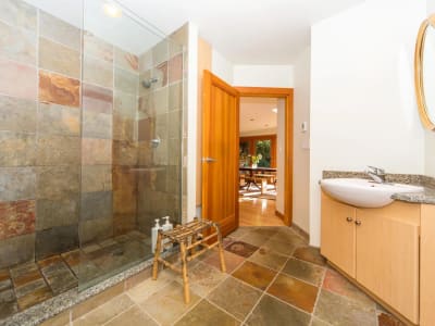 Luxury estate at 170 Highview Place, Lions Bay, BC — photo 17