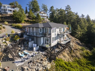 Luxury estate at 7470 Thornton Heights, Sooke, BC — photo 4
