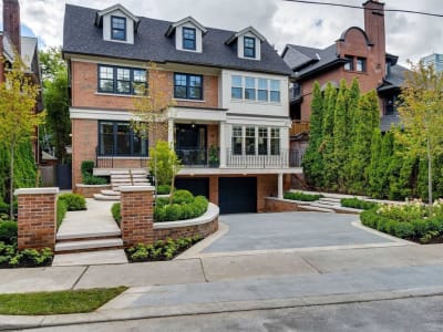 Luxury estate at 75 South Drive, Toronto — photo 1