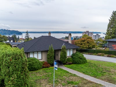 Luxury estate at 1196 Fulton Avenue, West Vancouver — photo 5