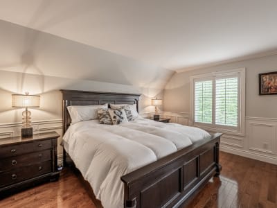 Luxury estate at 533 Rue des Falaises, Mont-Saint-Hilaire, QC — photo 16