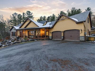 Luxury estate at 265 Rue Rosedale, Ayer's Cliff, QC — photo 41