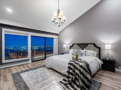 Luxury estate at 1521 Chartwell Drive, West Vancouver, BC — photo 11
