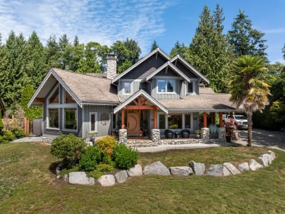 Luxury estate at 1474 Vernon Drive, Gibsons, BC — photo 5