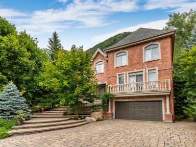 Luxury estate at 524 Rue des Falaises, Mont-Saint-Hilaire, QC — photo 29
